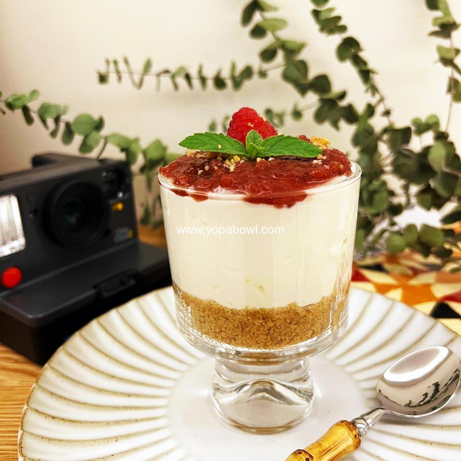 Wholesale 8oz Glass Trifle Bowls Set of 6 with Stand for Fruit Dessert Salad and Small Clear Cups for Pudding Parfait Sundae - Factory