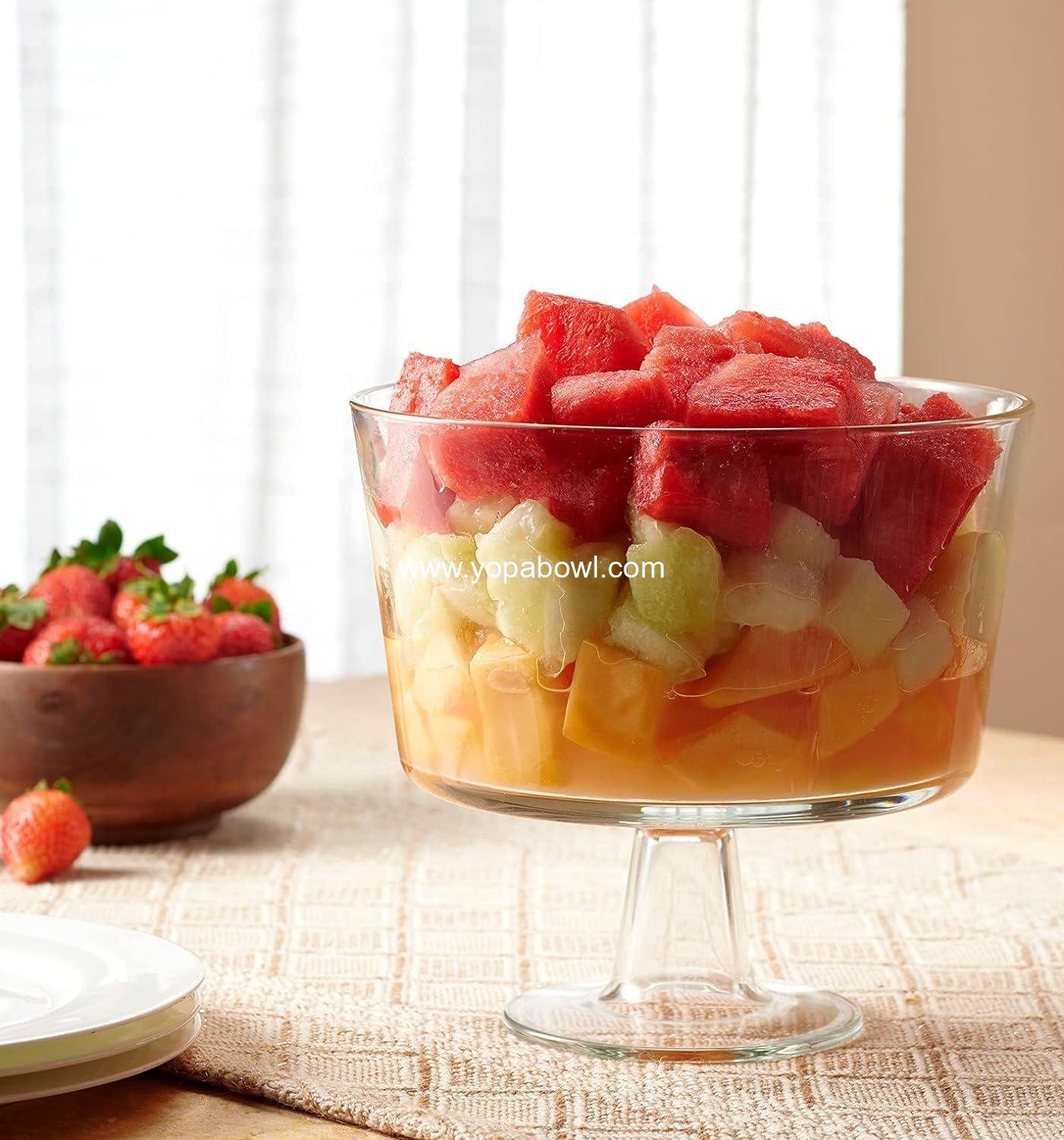 Wholesale Crystal Glass Footed Trifle Bowl, Fruit Bowl, Dessert Display Cake Stand -  Perfect for Events, Factory