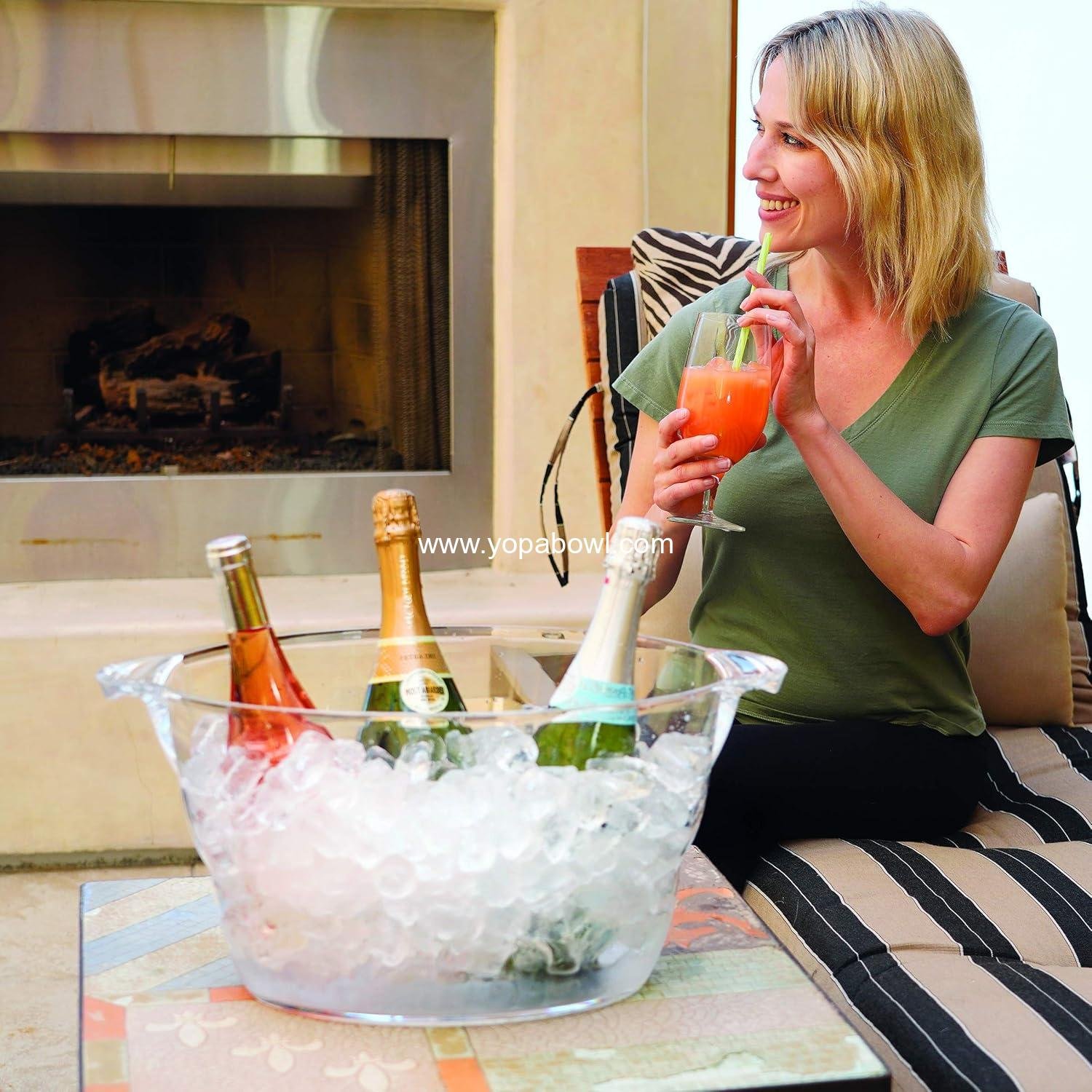 Wholesale Acrylic Oval Party Tub - Clear Beverage Cooler with Handles, Wine and Beer Chiller, Ideal for Indoor or Outdoor Bars, 18.5