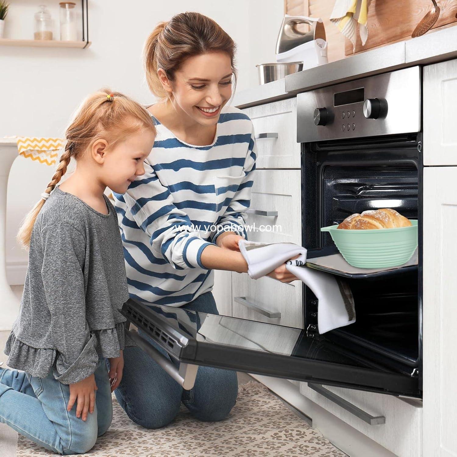 Wholesale Upgraded 9 Inch Round Silicone Sourdough Bread Proofing Basket with Handles - Reinforced Rim Support, Foldable, Oven & Dishwasher Safe, BPA Free (Green) Factory