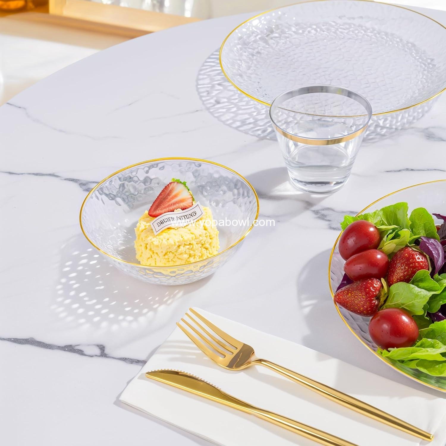 Wholesale 50 Pack 12oz Clear Plastic Serving Bowls, Hammered with Gold Rim, Heavy-Duty Disposable Small Bowls for Christmas Party Factory