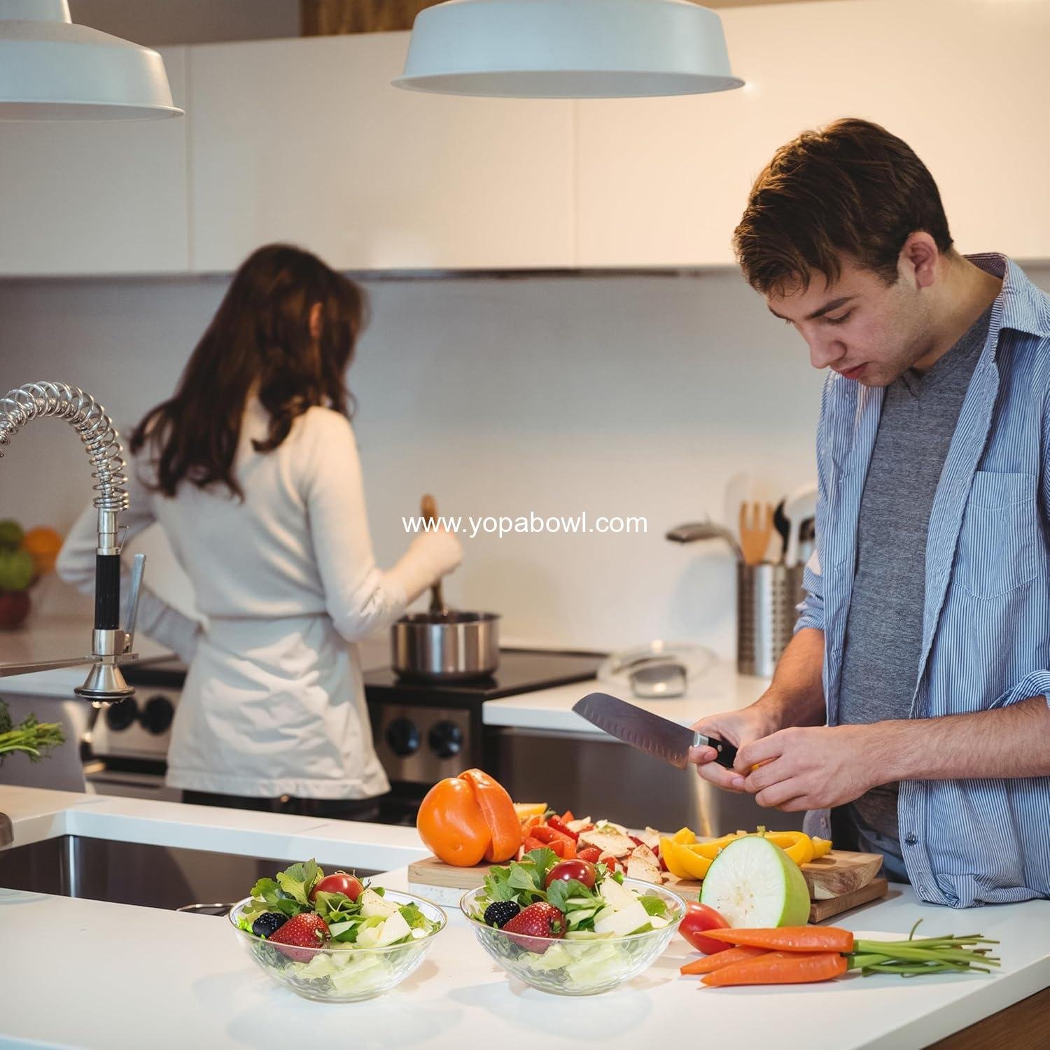 Wholesale 50 Pack 12oz Clear Plastic Serving Bowls, Hammered with Gold Rim, Heavy-Duty Disposable Small Bowls for Christmas Party Factory