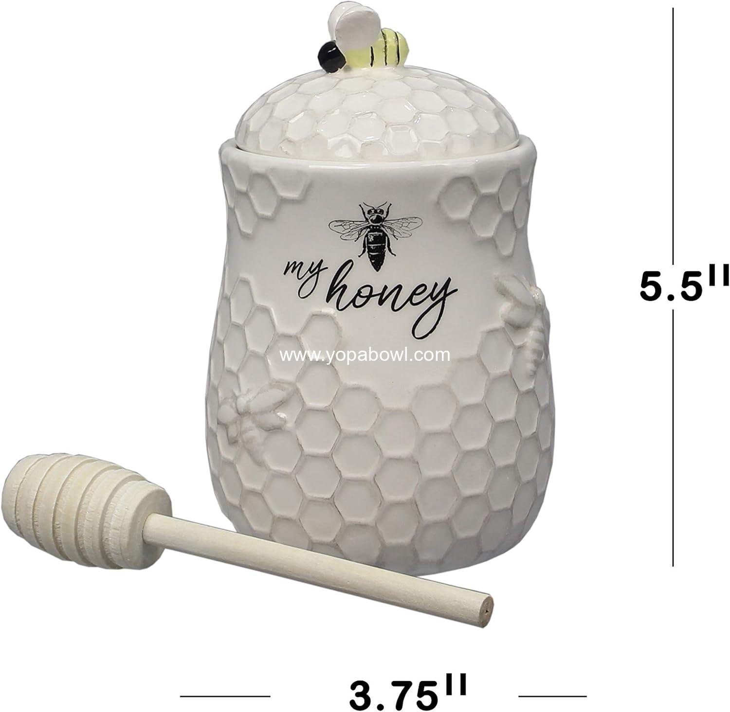 Wholesale Ceramic Honey Jar with Lid and Wooden Dipper - Farmhouse Kitchen Decor - Tea Accessories Factory Wholesale Ceramic Honey Jar with Lid and Wooden Dipper - Farmhouse Kitchen Decor - Tea Accessories Factory