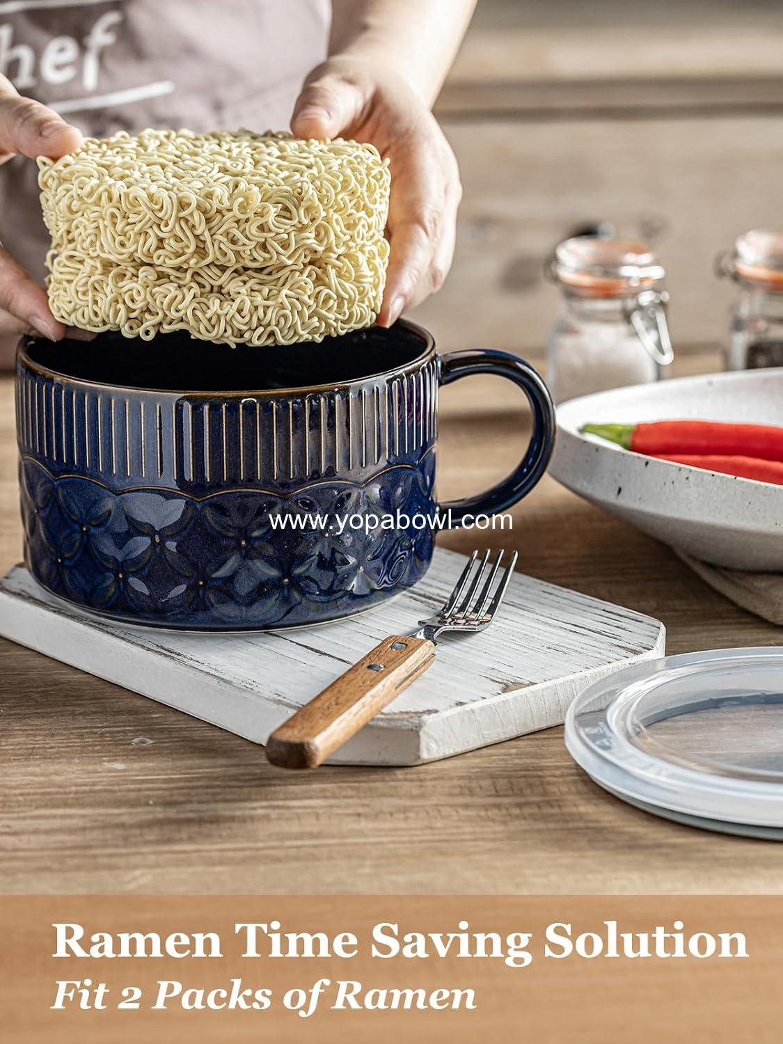 Wholesale Microwave Ramen Bowl with Lid 39oz, Ceramic Soup Container with Handle for Cereal and Office Lunch, Cobalt Blue Factory