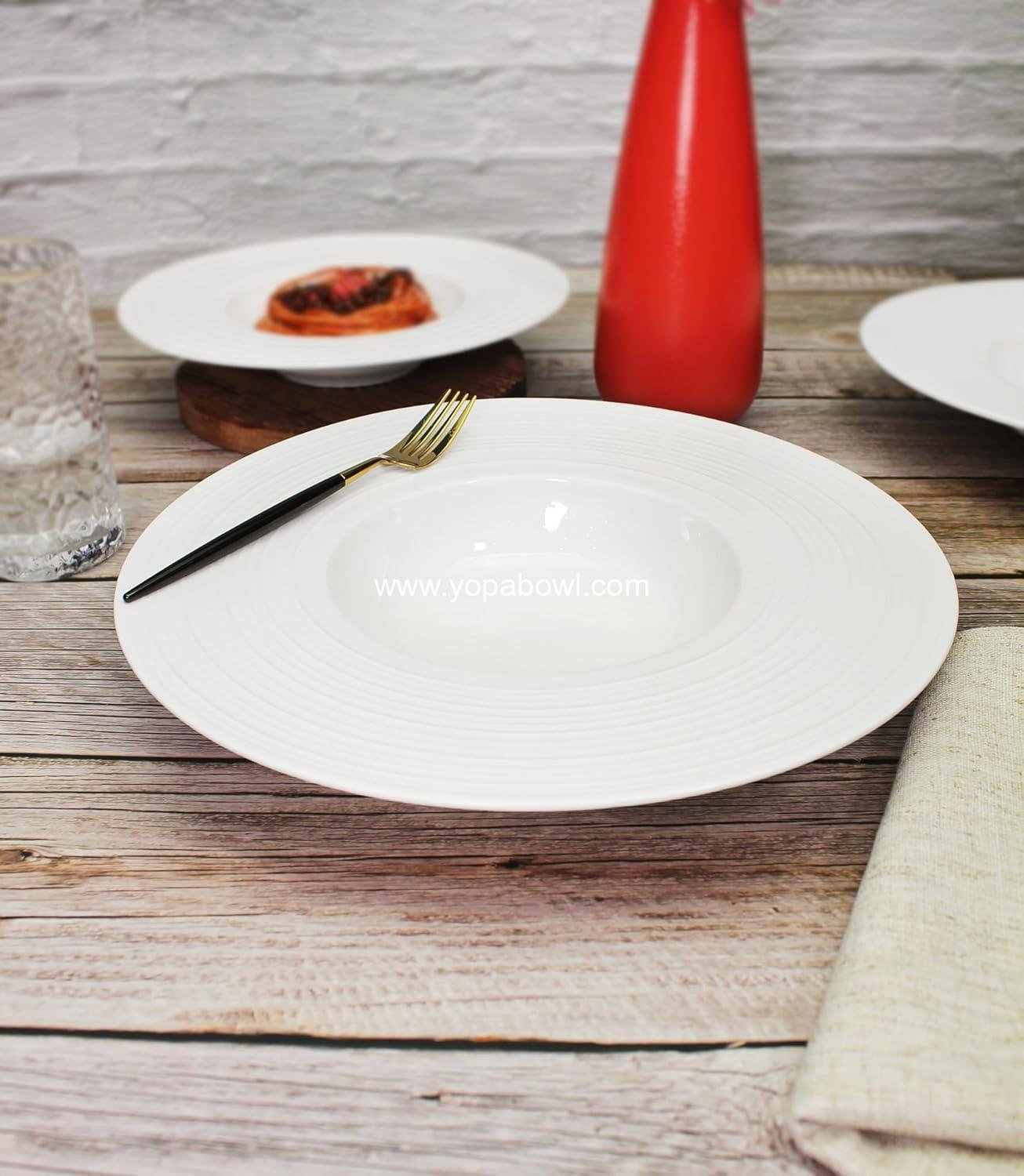 Wholesale Ceramic Wide Rimmed Soup Pasta Bowls 8 oz Set of 4 White Shallow Plates 9.6 Inch with Rim Ideal for Restaurants Hotels Foodies Factory