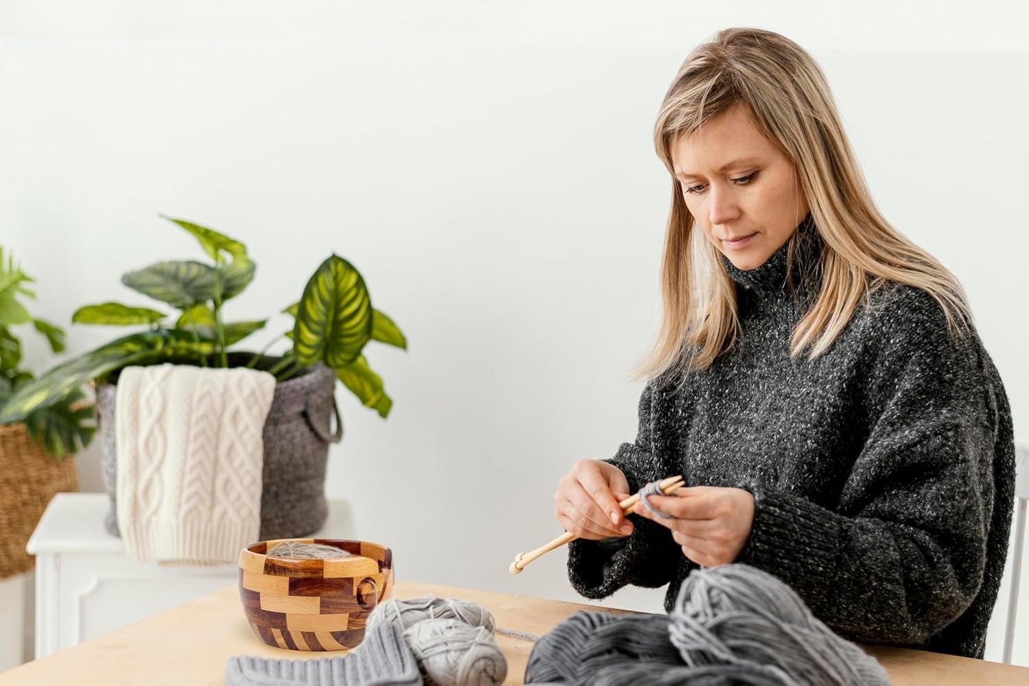 Wholesale Premium Yarn Storage Bowl for Balls & Skeins Crochet Knitting Accessory Made of Turmeric Rosewood Knitter Gift Notions Large Factory Wholesale Premium Yarn Storage Bowl for Balls & Skeins Crochet Knitting Accessory Made of Turmeric Rosewood Knitter Gift Notions Large Factory