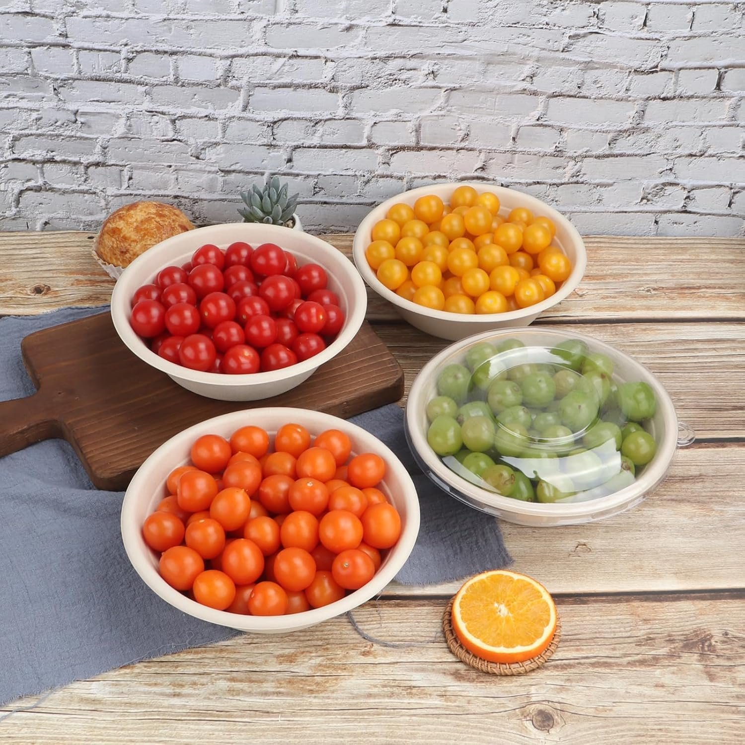 Wholesale 32 oz Disposable Salad Bowls with Lids Sugarcane Fiber Takeaway Food Containers Plant Fibers Freezer Safe 50 Pack Factory