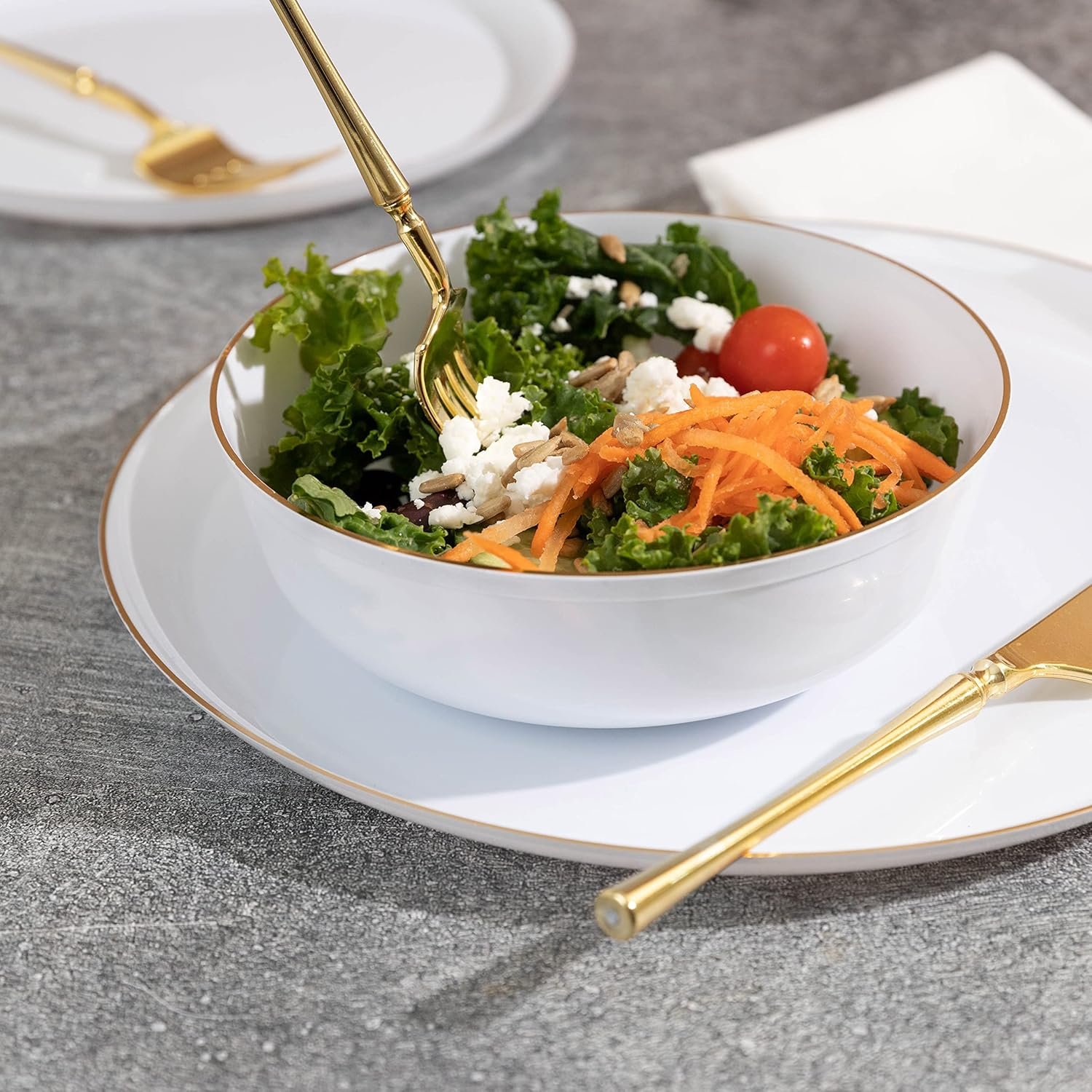 Wholesale 30 Pack 16 OZ White with Gold Rim Plastic Party Soup Bowls Premium Heavyweight Elegant Disposable Tableware Dishes Factory