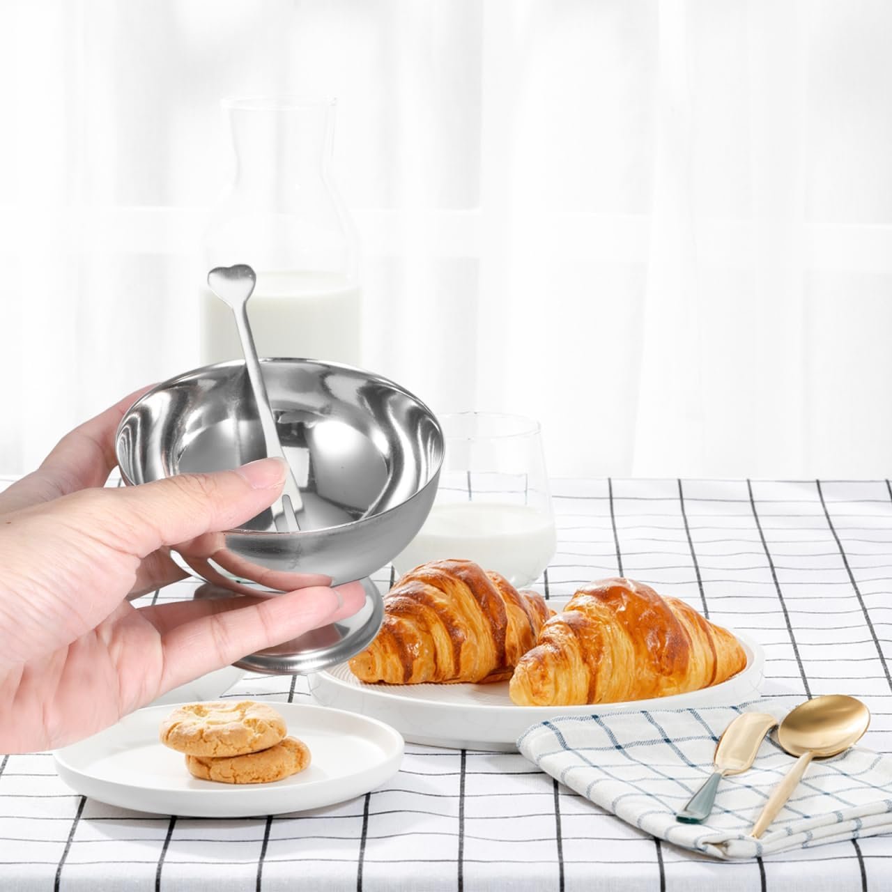 OEM Stainless Steel Ice Cream Cups Dessert Bowls with Pedestal for Sundae Salad Cocktails Baked Goods Factory