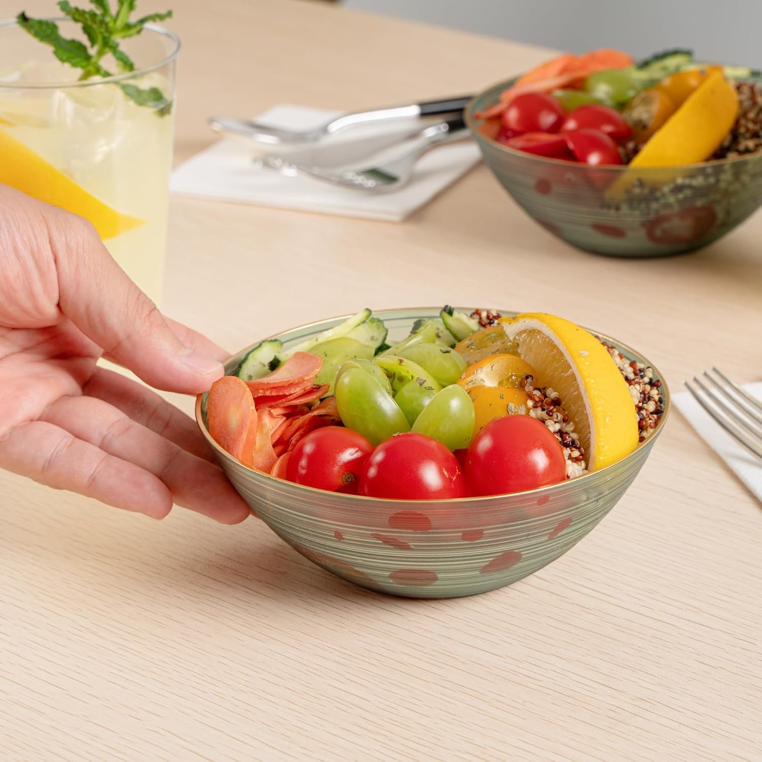 Wholesale 16 oz Gold Rimmed Disposable Plastic Soup Bowls 20 Pcs Heavy-Duty Green Translucent Rippled Dinnerware for Parties Desserts Salads Snacks Catering Factory