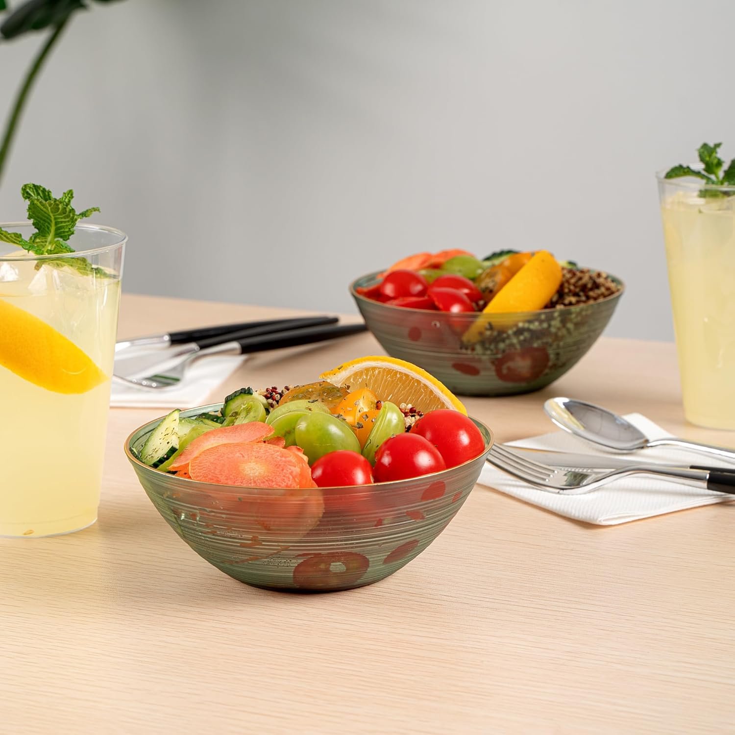 Wholesale 16 oz Gold Rimmed Disposable Plastic Soup Bowls 20 Pcs Heavy-Duty Green Translucent Rippled Dinnerware for Parties Desserts Salads Snacks Catering Factory