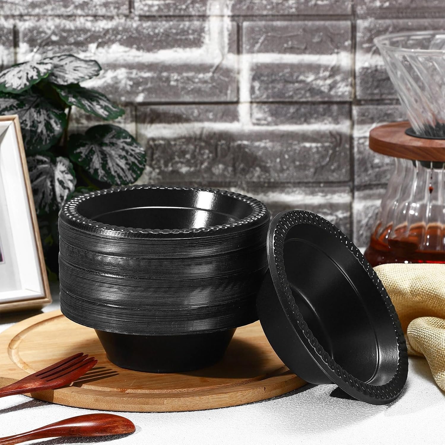 Wholesale 100 Pcs 12oz Black Disposable Plastic Bowls for Halloween Dessert Ice Cream Snack Salad Soup Serving Party Favor Picnic Factory