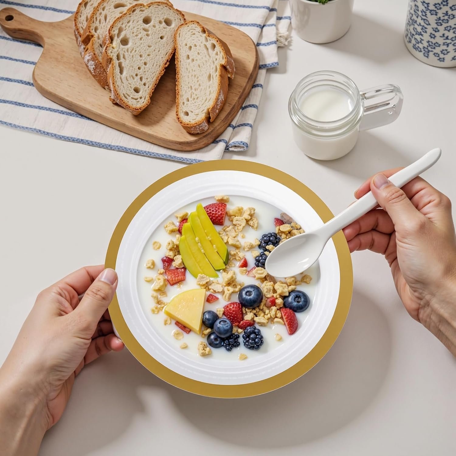 Wholesale 60Pcs 12OZ Gold Plastic Disposable Clear Dessert and Soup Bowls for Wedding Christmas New Year Factory