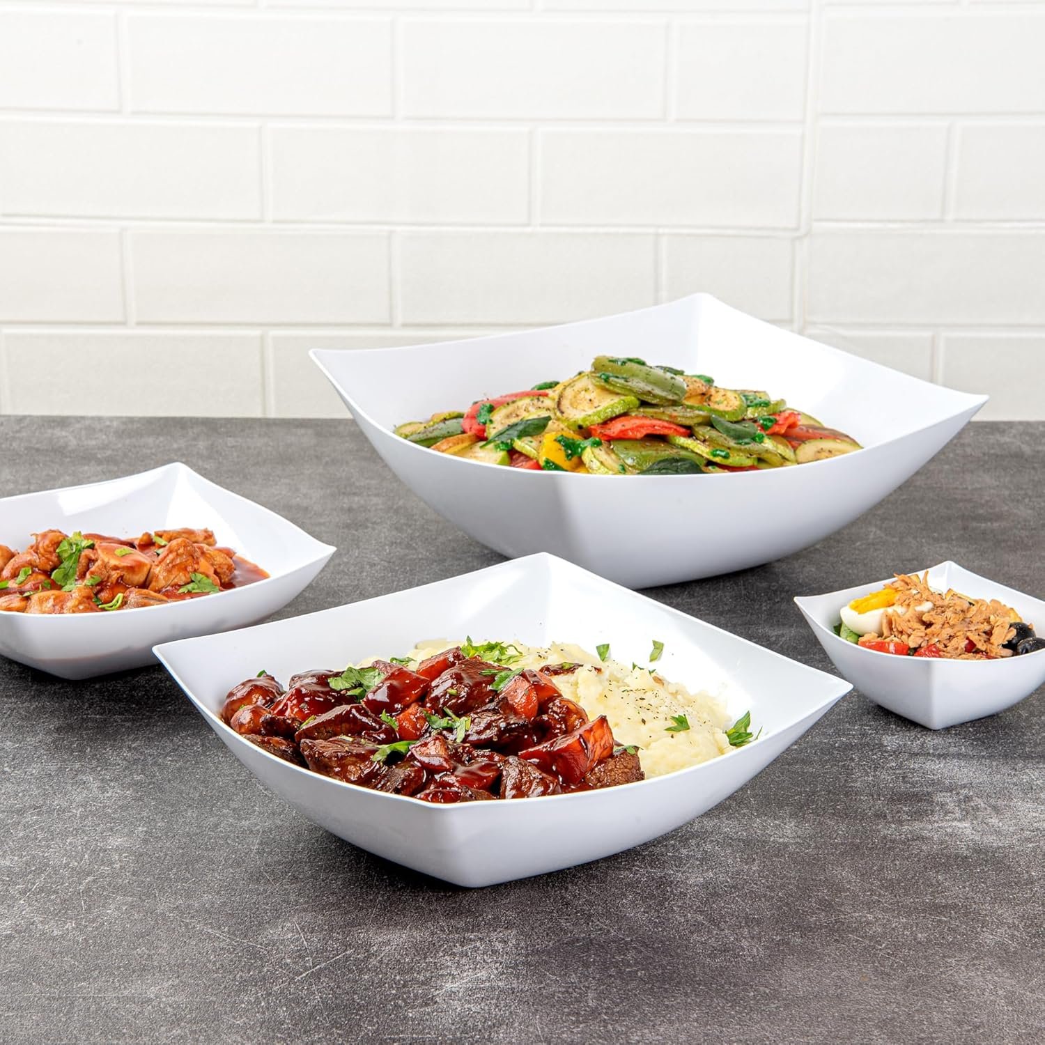 Wholesale 64 Ounce Square Disposable Plastic Salad Bowls Durable Heavy-Duty White for Warm and Cold Foods Factory