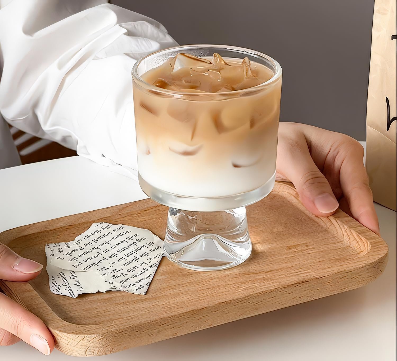 Wholesale 8 oz Amber Glass Dessert Cups Set of 6 for Pudding Sundaes Ice Cream Cakes Fruits Salads Cocktails and Trifle Bowls Factory