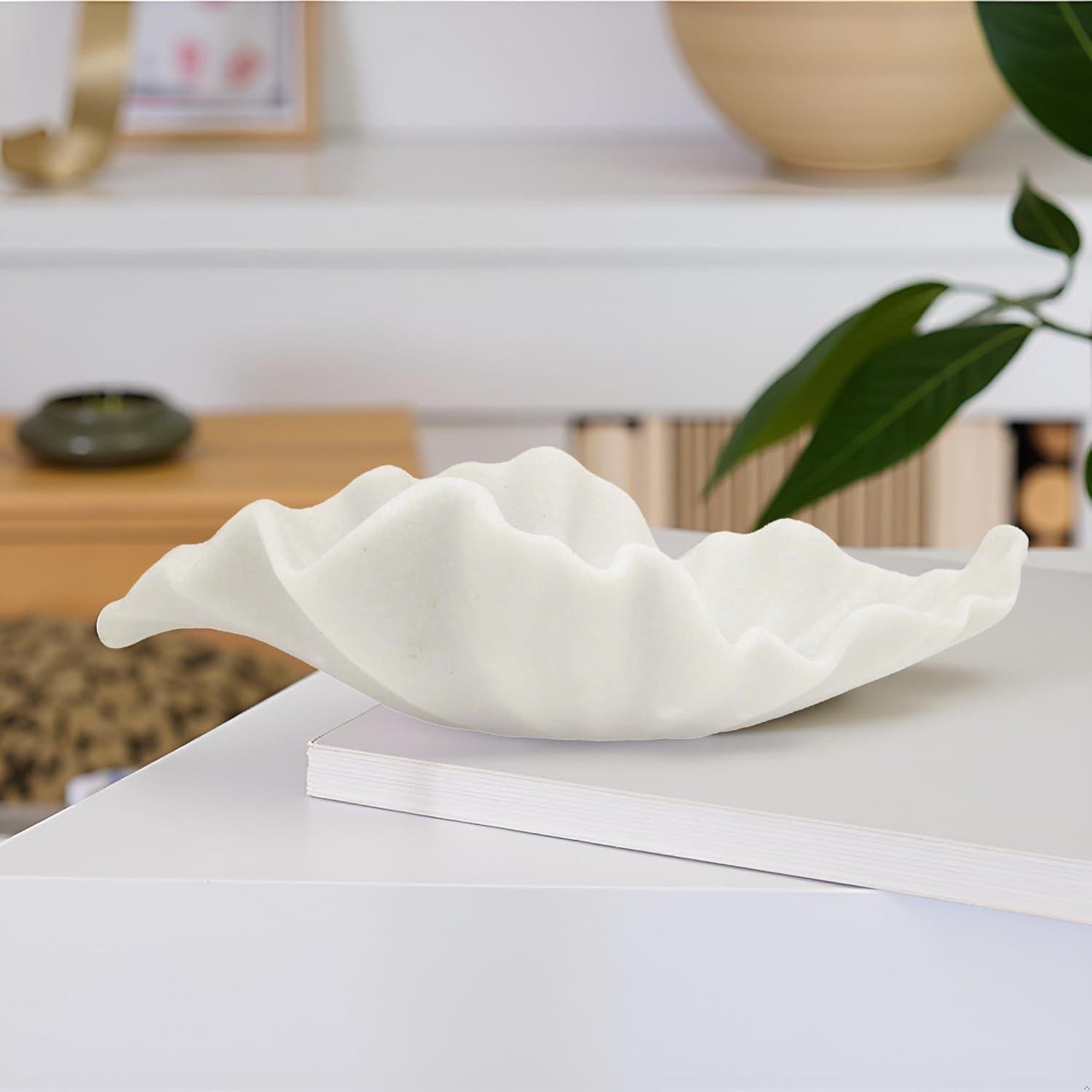 OEM Large 16-Inch Scalloped Ruffle Decorative Bowl for Home Coffee Table Entryway Key Purse Fruit Centerpiece factory