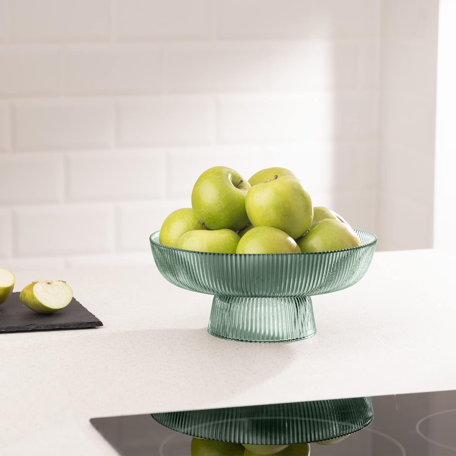 OEM Decorative Fluted Glass Fruit Bowl 10.2 Inch Diameter Green Tinted Table Centerpiece for Snacks Candy Factory