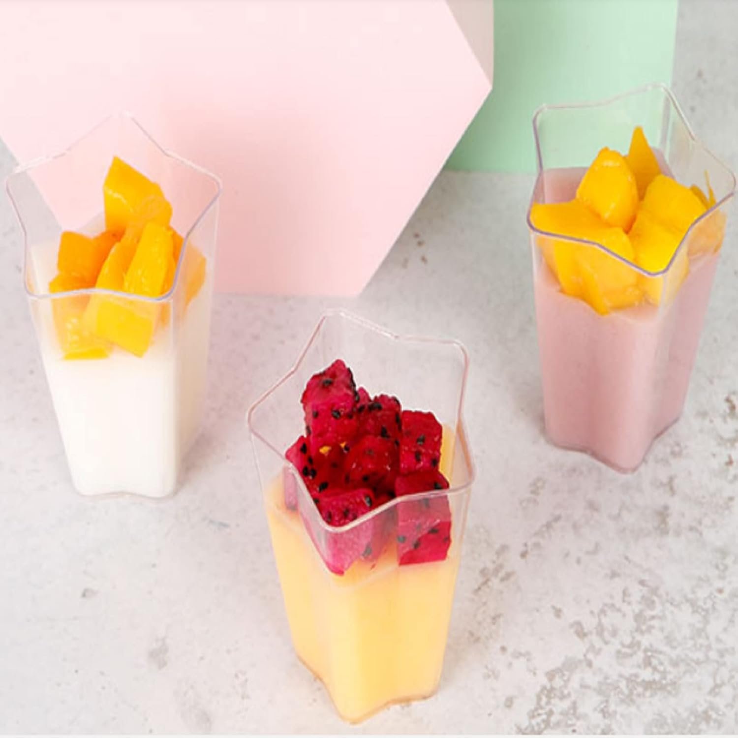 Wholesale 40 Count 4.5 oz Clear Plastic Dessert Cups with Lids Spoons Mini Tumbler Serving for Party Appetizers Fruit Parfait Trifle Mousse Pudding Factory