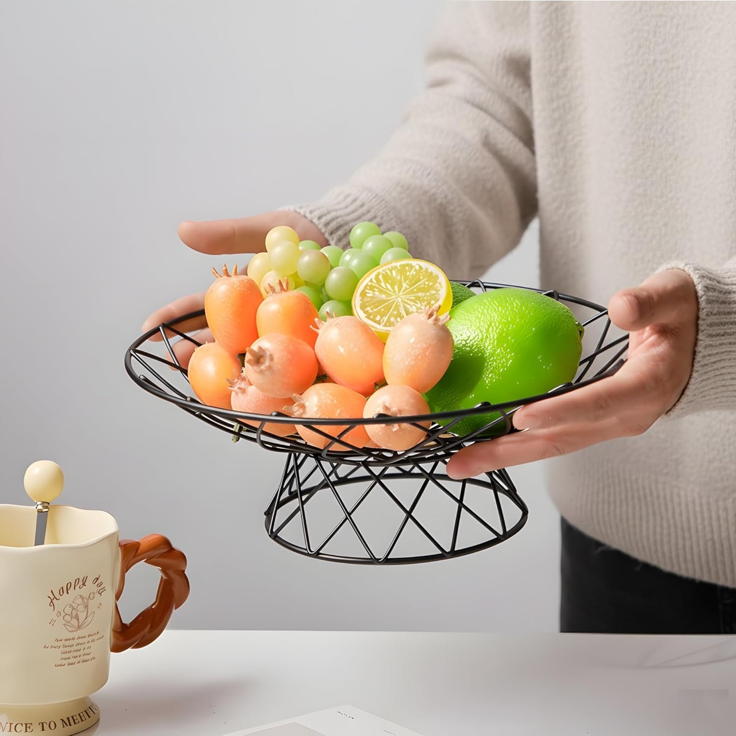 OEM Large Round Metal Wire Fruit Bowl Mesh Basket Kitchen Countertop Storage Organizer for Bread Vegetables Black Factory
