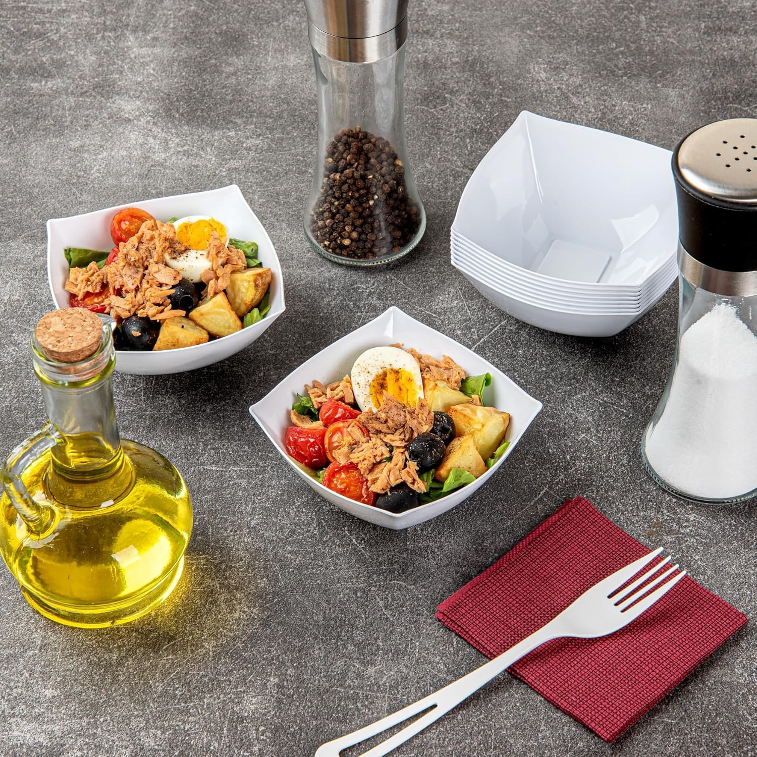 Wholesale 8 Ounce Fancy Plastic Bowls 100 Square Disposable Salad Bowls Durable Heavy-Duty White for Warm and Cold Foods Factory