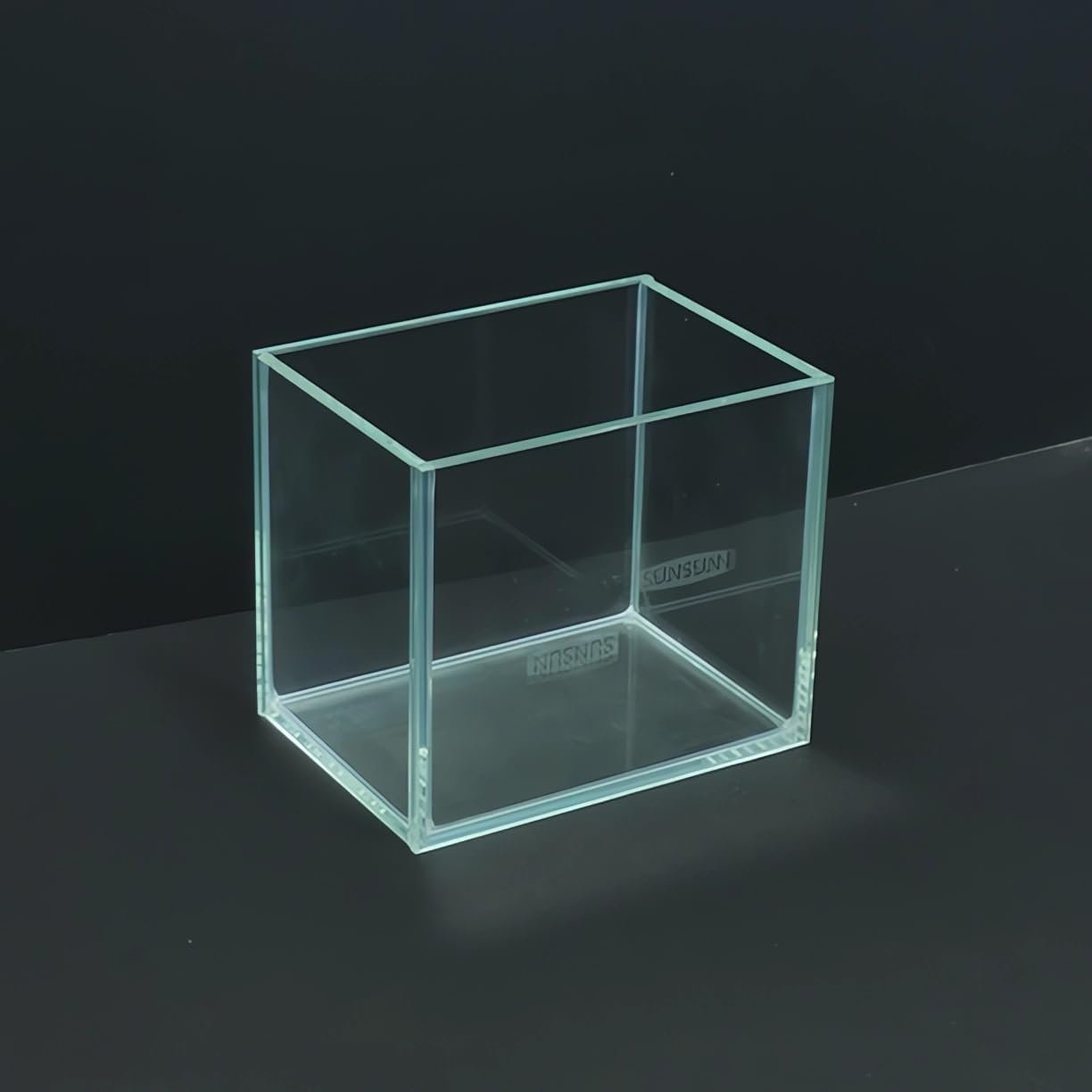 OEM 0.7 Gallon Nano Tall Rimless Glass Betta Fish Tank 5.9x4.3x5.1in Factory OEM 0.7 Gallon Nano Tall Rimless Glass Betta Fish Tank 5.9x4.3x5.1in Factory