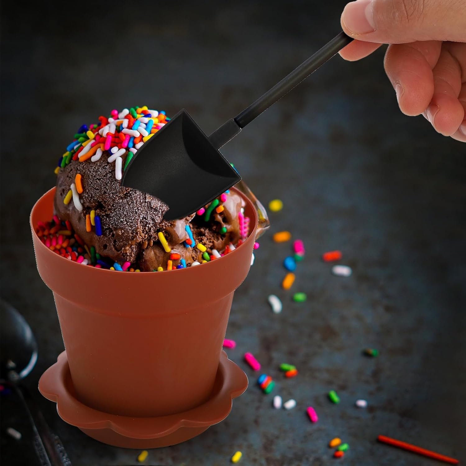 Wholesale 50 Pack 6.7 oz Plastic Dessert Cups with Lids Spoons Parfait Appetizer Cute Mini Flowerpots for Ice Cream Dirt Cake Fruit Trifles Pudding Yogurt Mousse Chocolate supplier