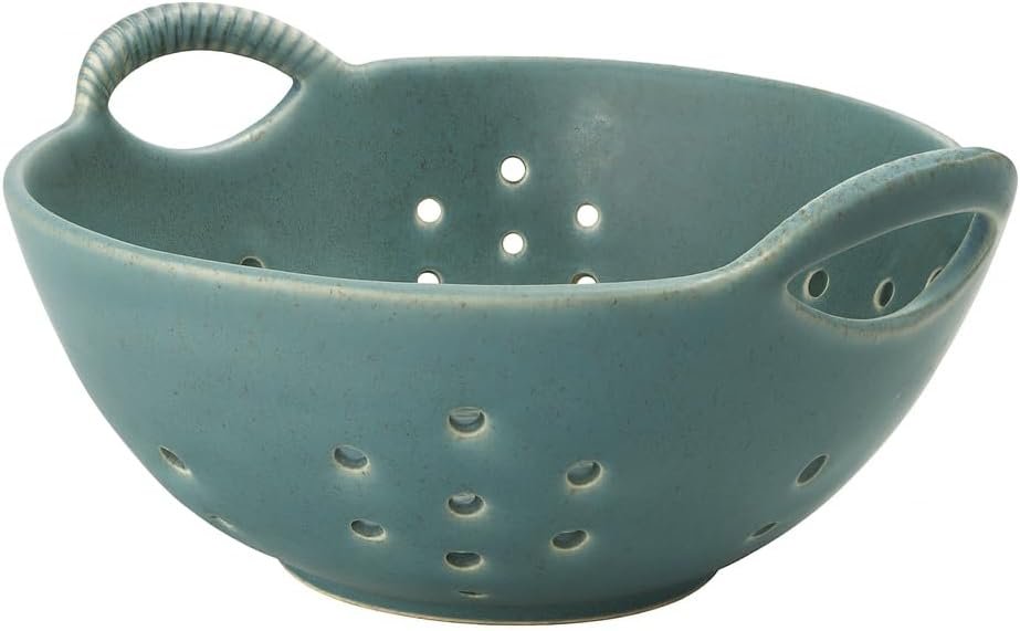 Matte Glaze Ceramic Berry Colander Bowl with Handles – 8.5" Handle-to-Handle × 8" Bowl Dia × 3.3" High – Rustic Stoneware Drain Bowl for Fruit, Berries, and Kitchen Decor (Matte Green)