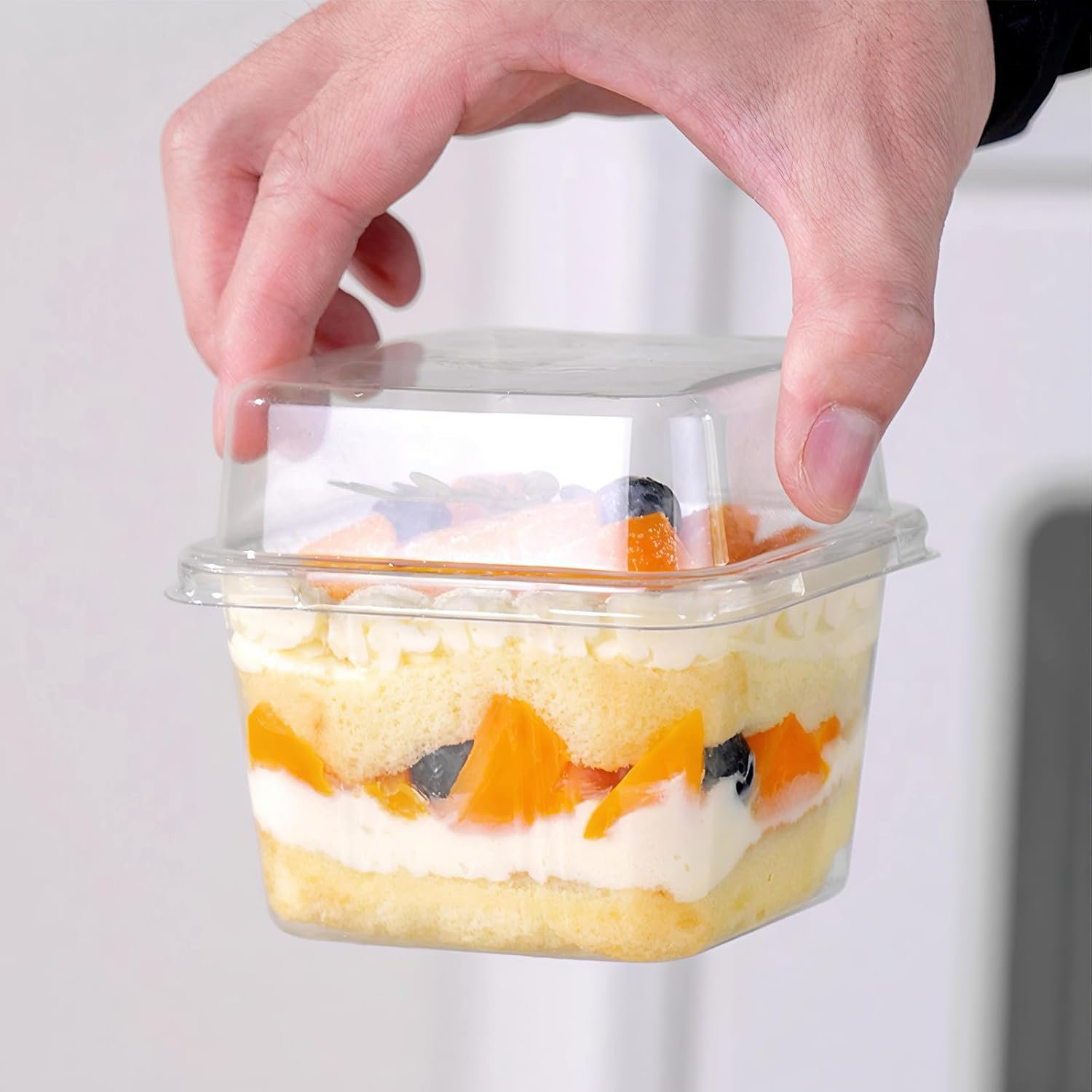 Wholesale 50 Pack 8 oz Square Plastic Parfait Dessert Cups with Lids Sporks for Pudding Yogurt Fruit Mousse Trifle Ice Cream Factory