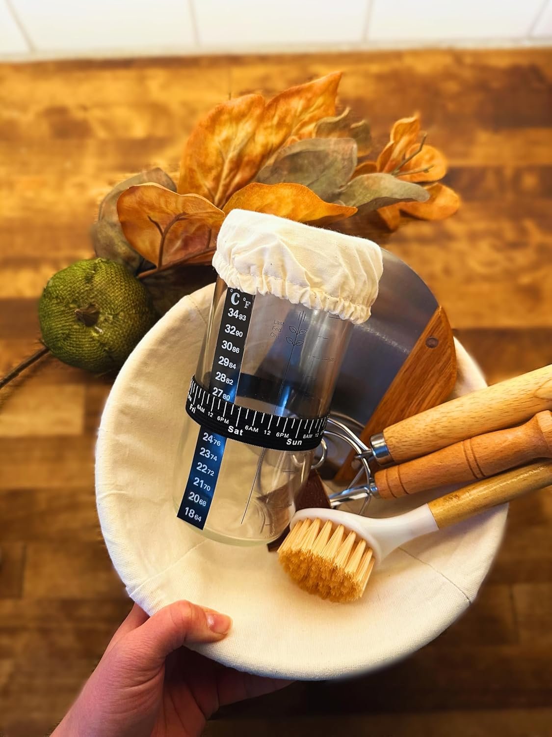 OEM Sourdough Starter Kit Banneton Proofing Basket Set with Liners Baking Supplies Tools Sling Kneading Pad Two Baskets supplier