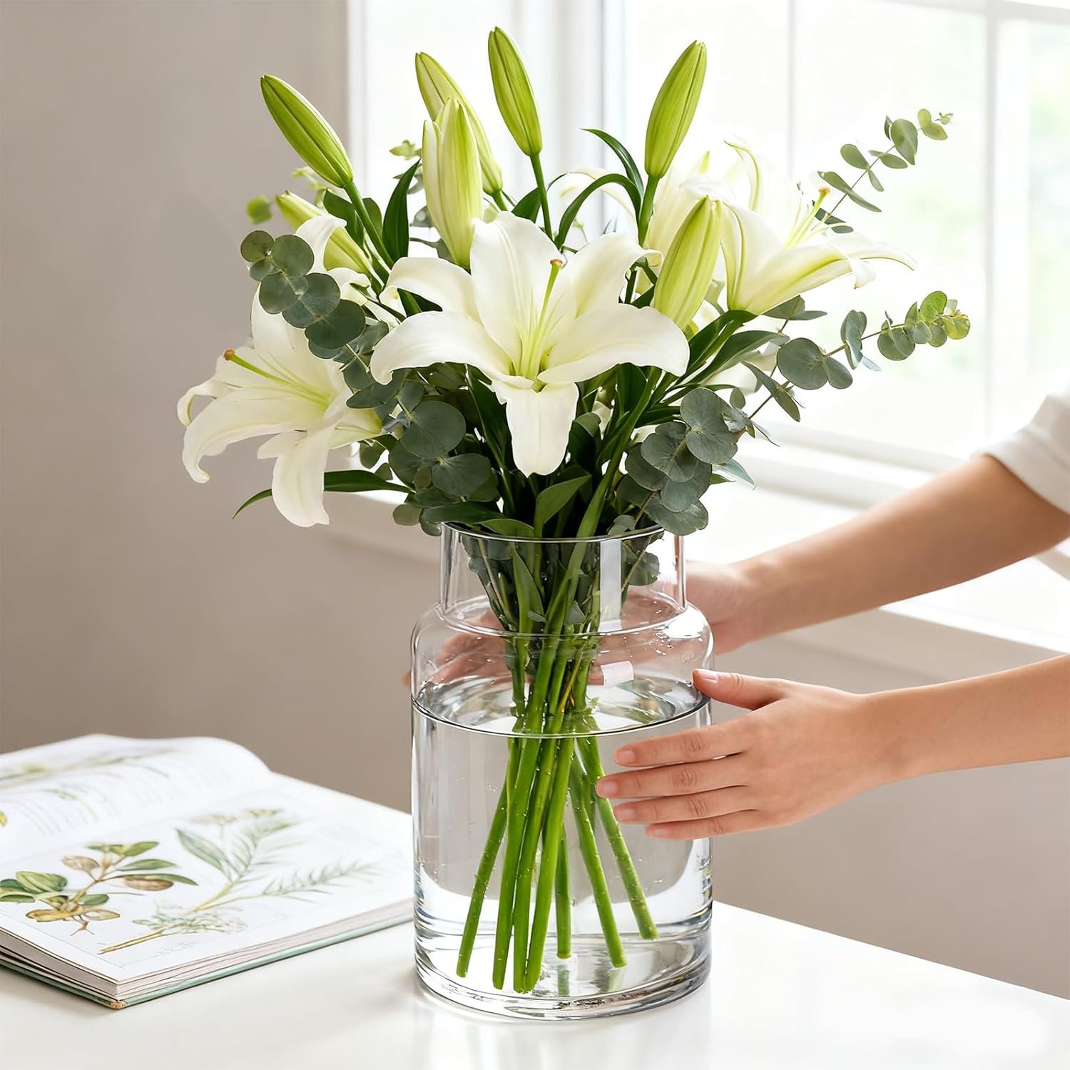 OEM 9 Inch Clear Glass Vases for Centerpieces Wide Mouth Weighted Bottom Easy Clean Modern Fish Bowl Long Stem Dried Artificial Flowers Factory