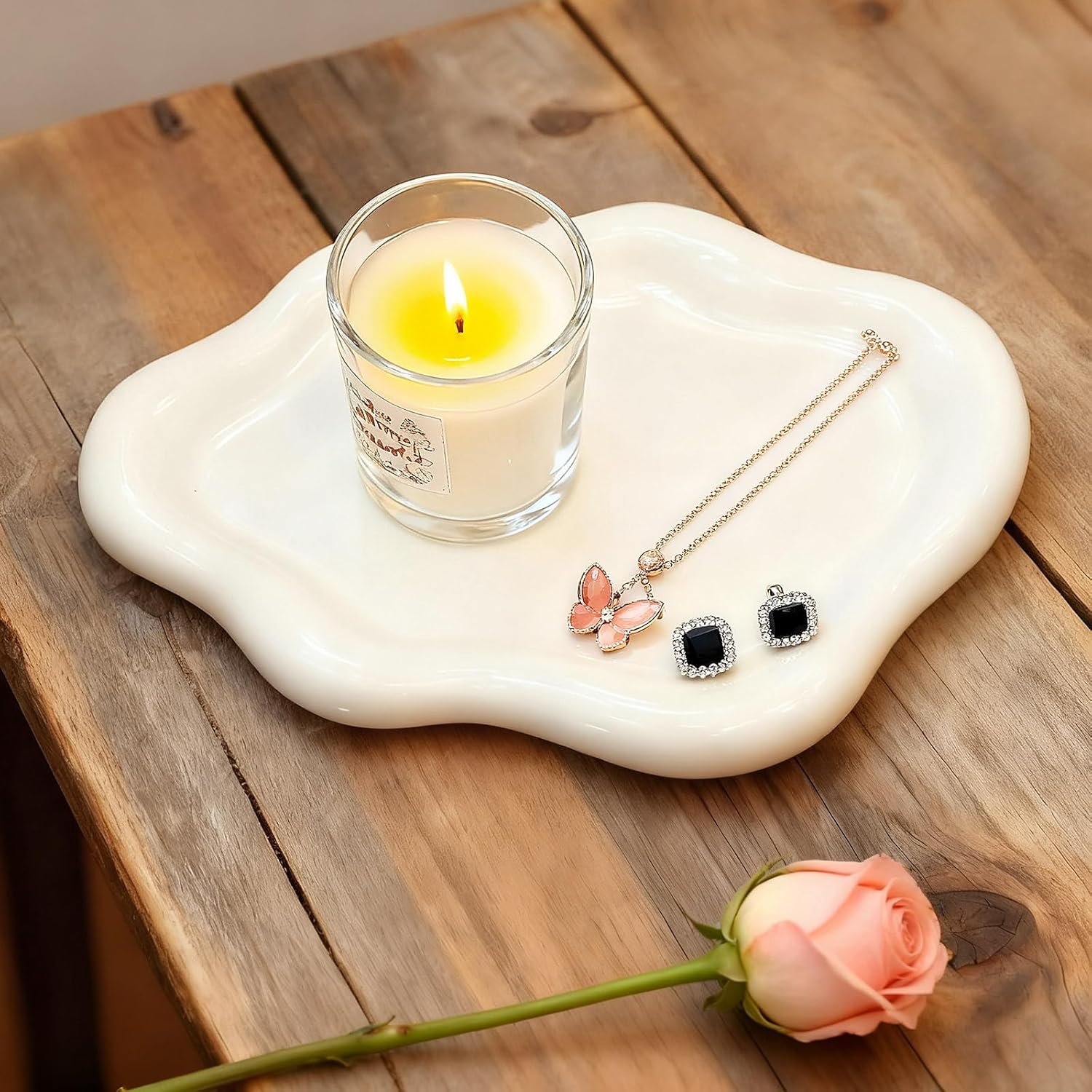 OEM Ceramic White Jewelry Tray Trinket Dish Ring Holder Decorative Cloud Vanity Key Holder for Women Cute Room Decor Aesthetic Factory